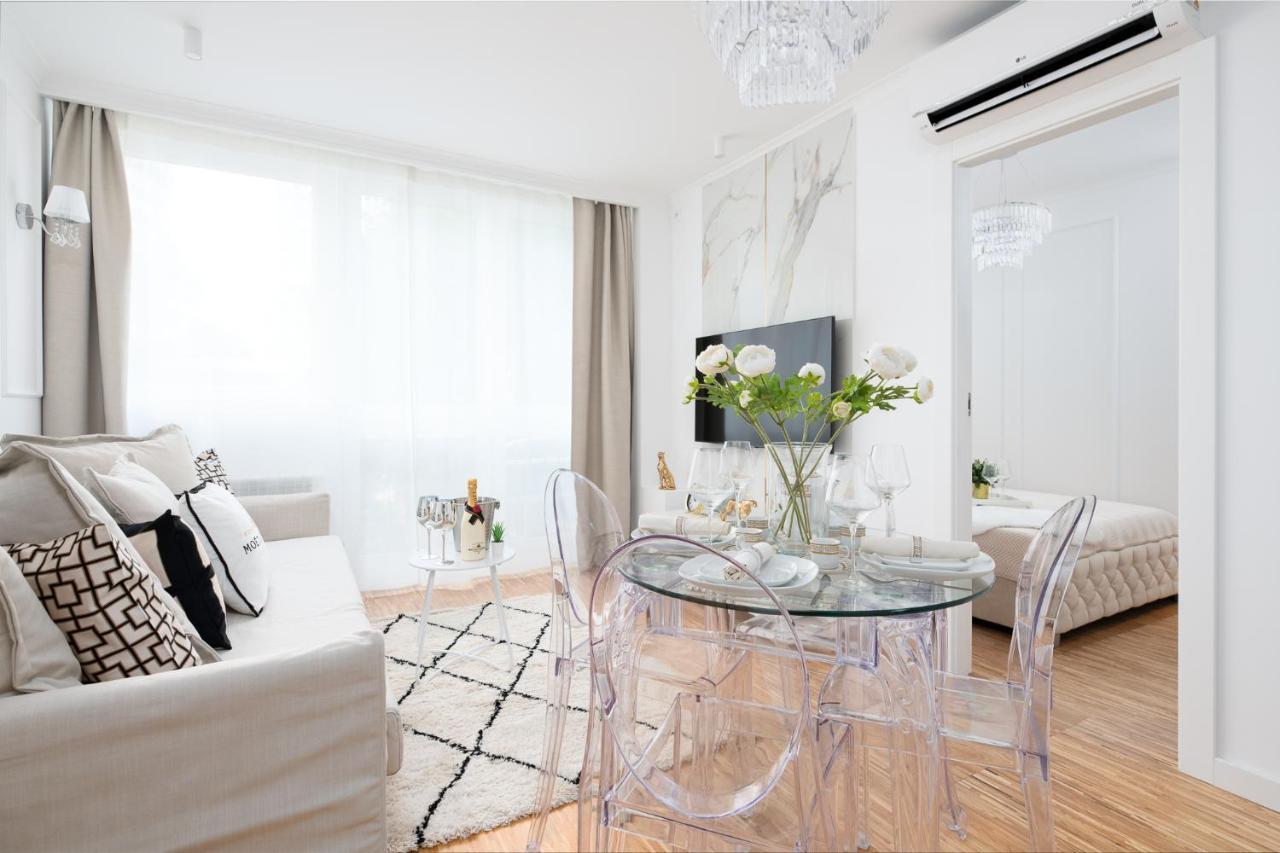 Apartament Glam & Modern By Cooee *